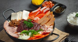 降价出售！悉尼山区核心位置独家餐饮生意 ｜仅售 $100,000 + 存货