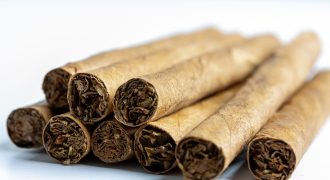 悉尼西北部商场烟店降价急售 仅3万、有牌照、低成本、省心经营、立即接手